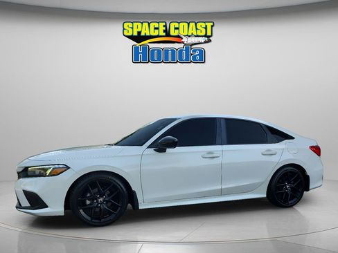 Used 2024 Honda Civic Sport image 6