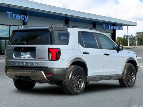 Certified 2026 Honda Passport TrailSport image 6