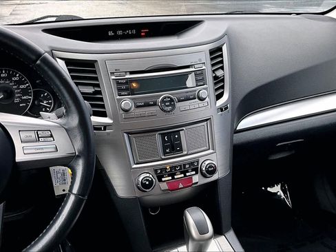 Used 2011 Subaru Outback 2.5i Premium w/ All-Weather Pkg image 6