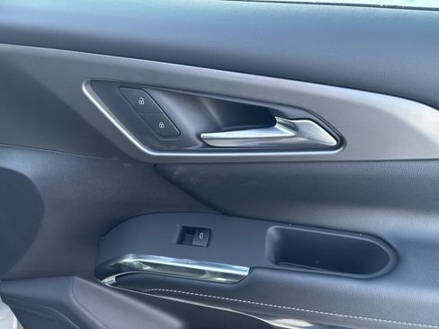 New 2025 Chevrolet Traverse LT w/ Midnight/Sport Edition image 35