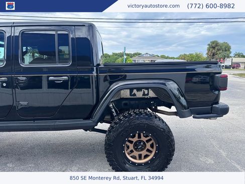 Used 2020 Jeep Gladiator Rubicon w/ Dual Top Group image 17