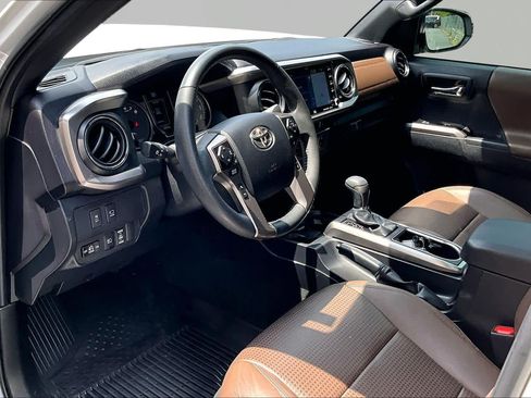 Used 2023 Toyota Tacoma Limited RWD image 18
