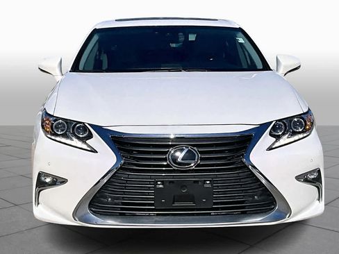 Used 2017 Lexus ES 350 image 3