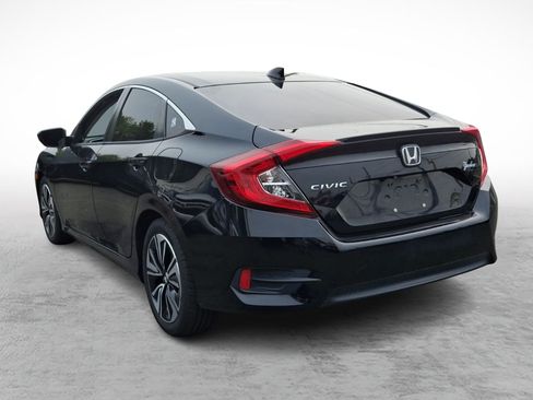 Used 2018 Honda Civic EX-T image 4