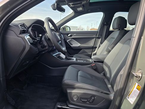 Certified 2025 Audi Q3 2.0T Premium w/ Convenience Package image 42