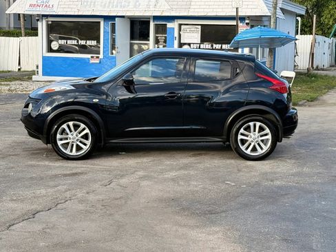 Used 2014 Nissan Juke S FWD image 4