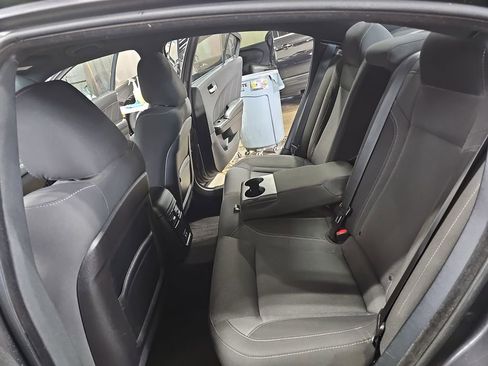 Used 2017 Dodge Charger R/T w/ Blacktop Package image 13