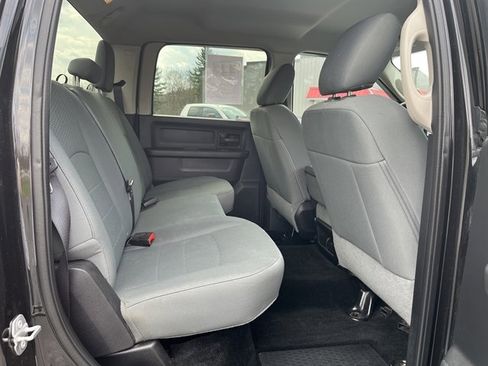 Used 2016 RAM 3500 Tradesman w/ Chrome Appearance Group image 28