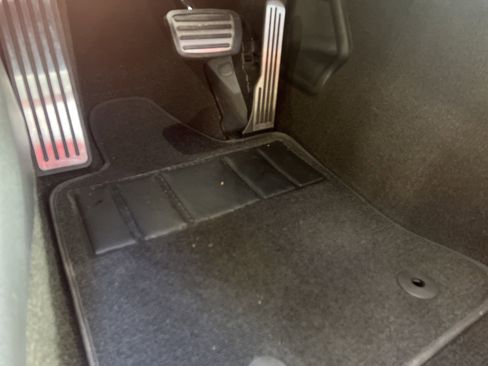 Used 2016 Chevrolet Corvette Z06 w/ 3LZ Preferred Equipment Group image 19