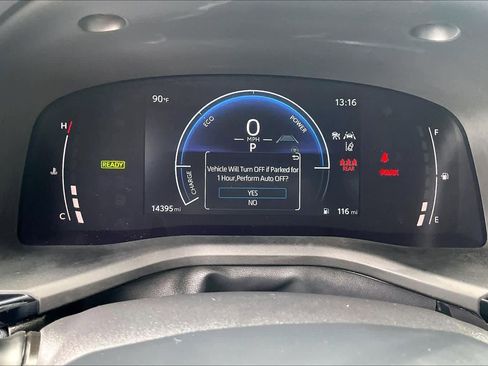 Used 2025 Toyota Camry SE w/ Convenience Package FWD image 25