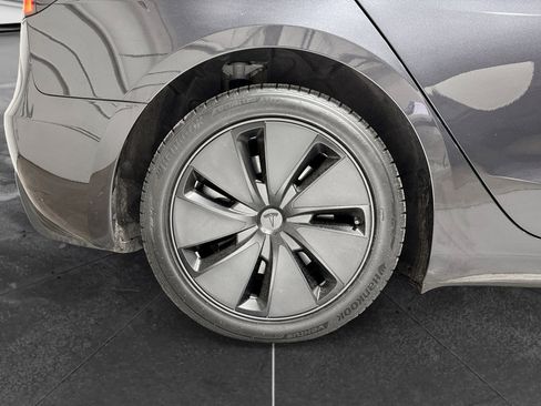 Used 2025 Tesla Model 3 Long Range AWD/4WD image 35