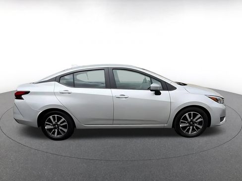 Used 2025 Nissan Versa SV FWD image 16