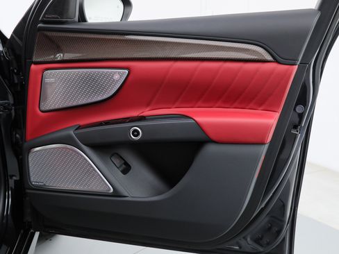 Certified 2023 Maserati Grecale Modena AWD/4WD image 9
