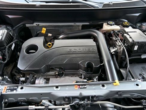 Used 2024 Chevrolet Equinox LT image 12