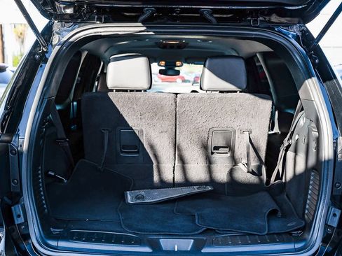 Used 2020 Dodge Durango SXT image 22