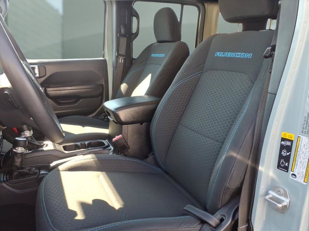 Used 2024 Jeep Wrangler Unlimited Rubicon 4xe AWD/4WD image 15