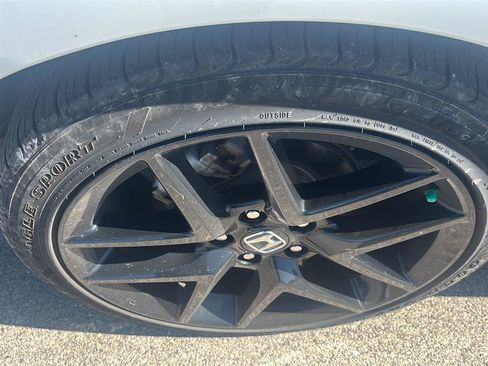 Used 2023 Honda Civic Sport image 17