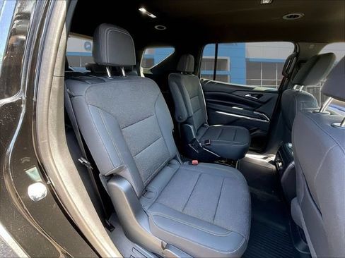 New 2026 Chevrolet Traverse LT w/ Driver Confidence Package FWD image 11