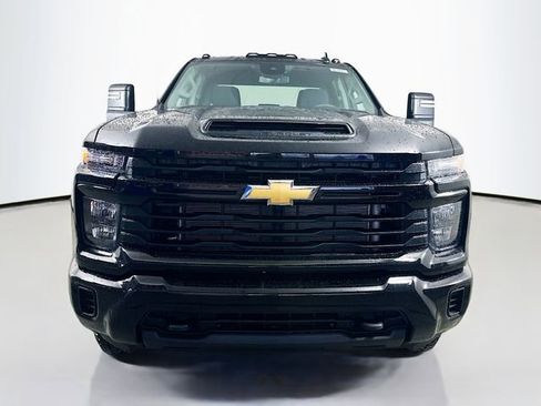 New 2026 Chevrolet Silverado 2500 Custom image 3