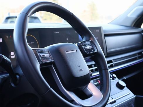 Used 2025 Hyundai Santa Fe Limited image 27