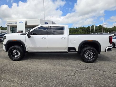Used 2024 GMC Sierra 2500 Denali Ultimate AWD/4WD image 4