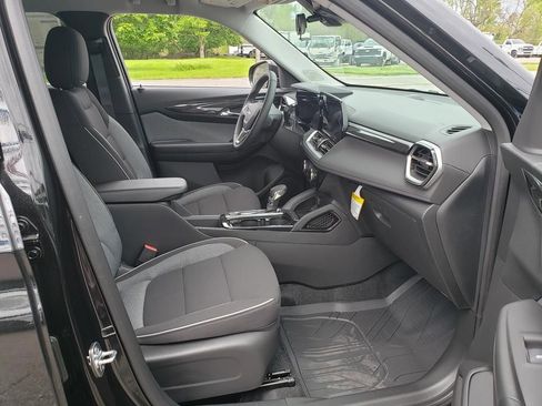 New 2026 Chevrolet TrailBlazer LT w/ LT Cold Weather Package FWD image 20