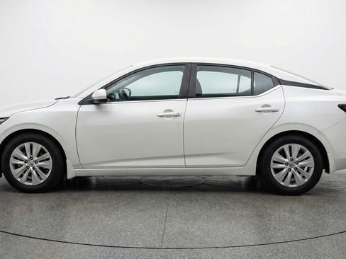 Used 2025 Nissan Sentra S FWD image 5
