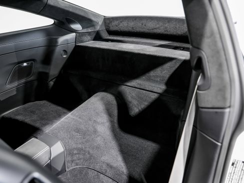 Used 2024 Porsche 911 Dakar image 28