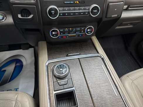 Used 2019 Ford Expedition Max Limited w/ Equipment Group 301A image 19