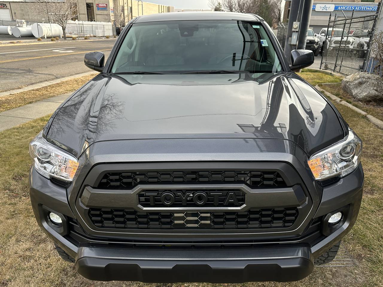 Used 2023 Toyota Tacoma SR AWD/4WD image 15