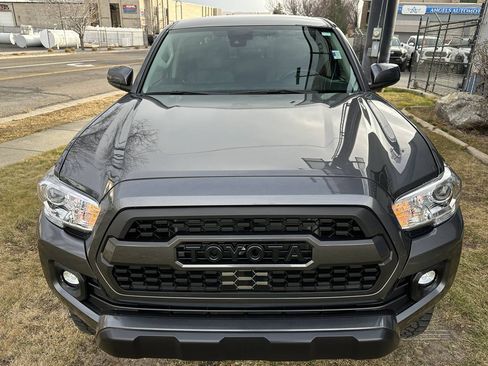 Used 2023 Toyota Tacoma SR AWD/4WD image 15