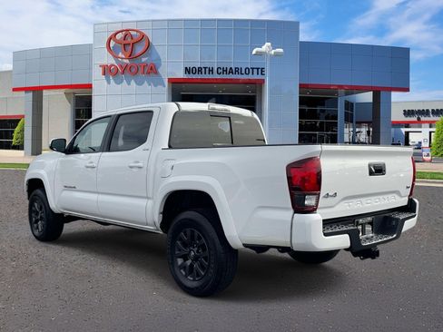 Used 2023 Toyota Tacoma SR5 w/ Technology Package image 4