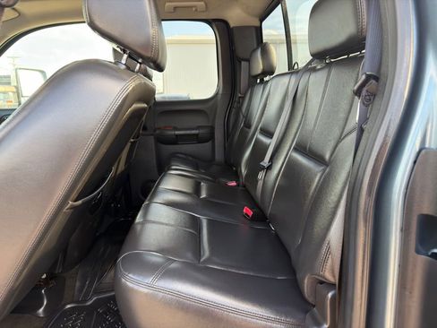 Used 2008 Chevrolet Silverado 2500 LTZ w/ Safety Package AWD/4WD image 12
