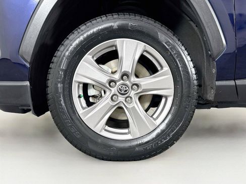 Certified 2022 Toyota RAV4 XLE w/ Convenience Package FWD image 45