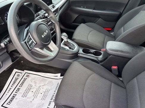 Used 2022 Kia Forte LXS image 11