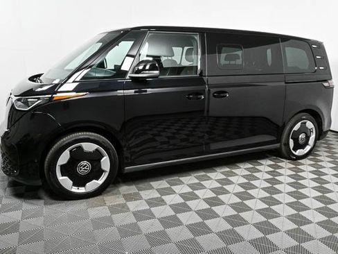 New 2025 Volkswagen ID. Buzz Pro S image 4