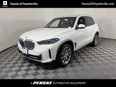 Used 2024 BMW X5 xDrive40i w/ Premium Package image 1