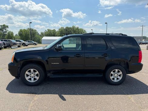Used 2012 GMC Yukon SLT w/ SLT-2 Equipment Package AWD/4WD image 5
