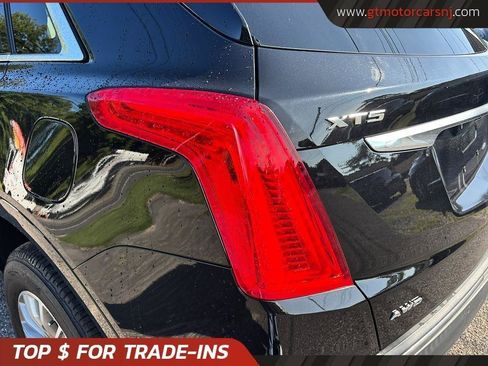 Used 2018 Cadillac XT5 Luxury w/ Driver Awareness Package AWD/4WD image 15