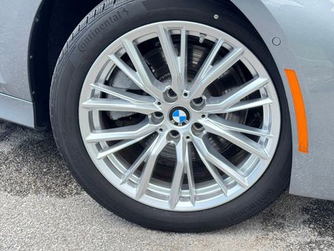 Certified 2024 BMW 330i xDrive Sedan AWD/4WD image 10