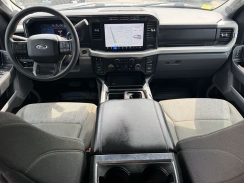 Used 2023 Ford F350 XLT w/ XLT Premium Package AWD/4WD image 15