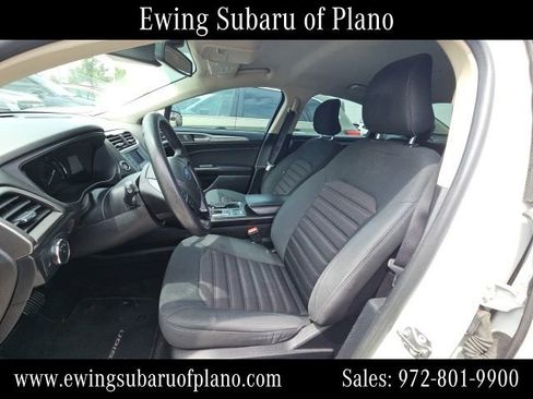 Used 2018 Ford Fusion SE FWD image 8