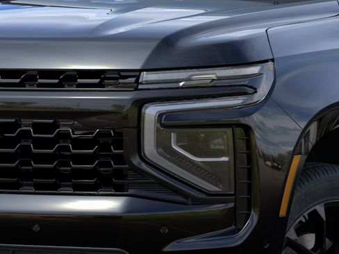 New 2026 Chevrolet Suburban LT w/ Advanced Technology Package AWD/4WD image 34