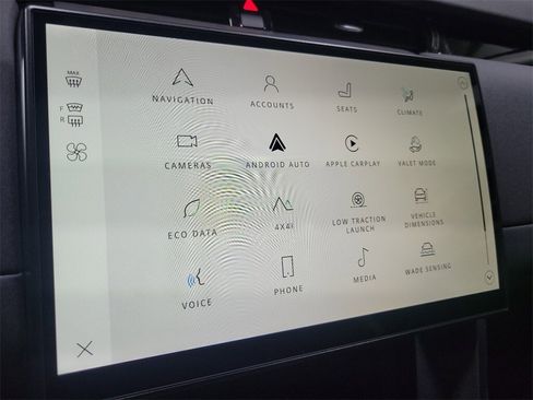 New 2024 Land Rover Discovery Sport S image 34