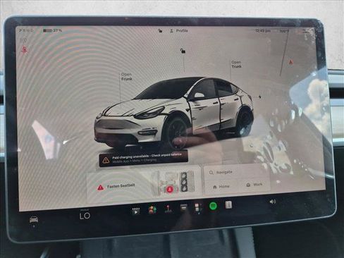 Used 2023 Tesla Model Y Performance AWD/4WD image 9
