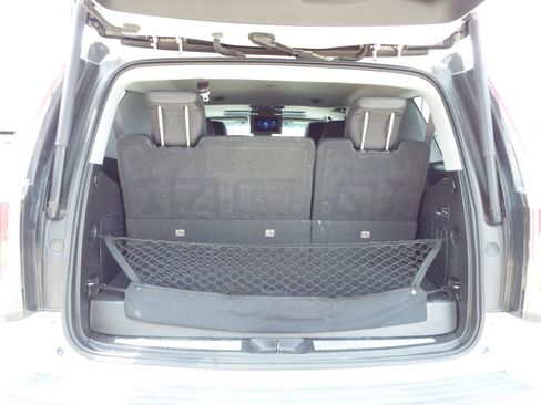 Used 2017 Cadillac Escalade Premium Luxury w/ LPO, Radiant Package image 31