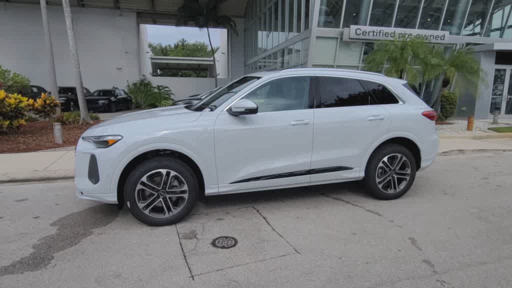 New 2026 Audi Q5 Premium AWD/4WD image 4