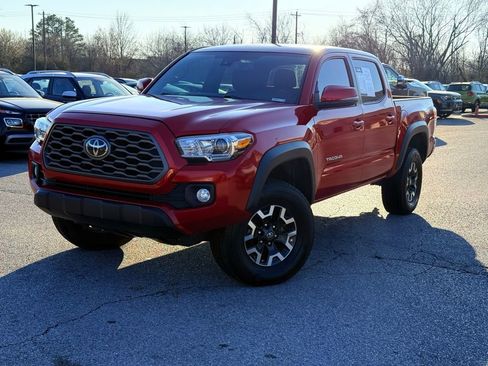 Used 2021 Toyota Tacoma TRD Off-Road image 3