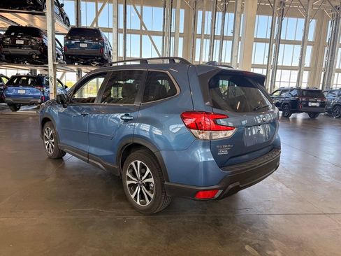 Used 2023 Subaru Forester Limited AWD/4WD image 5
