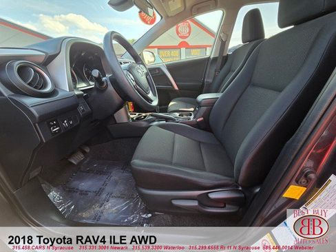 Used 2018 Toyota RAV4 LE w/ All Weather Liner Package AWD/4WD image 10